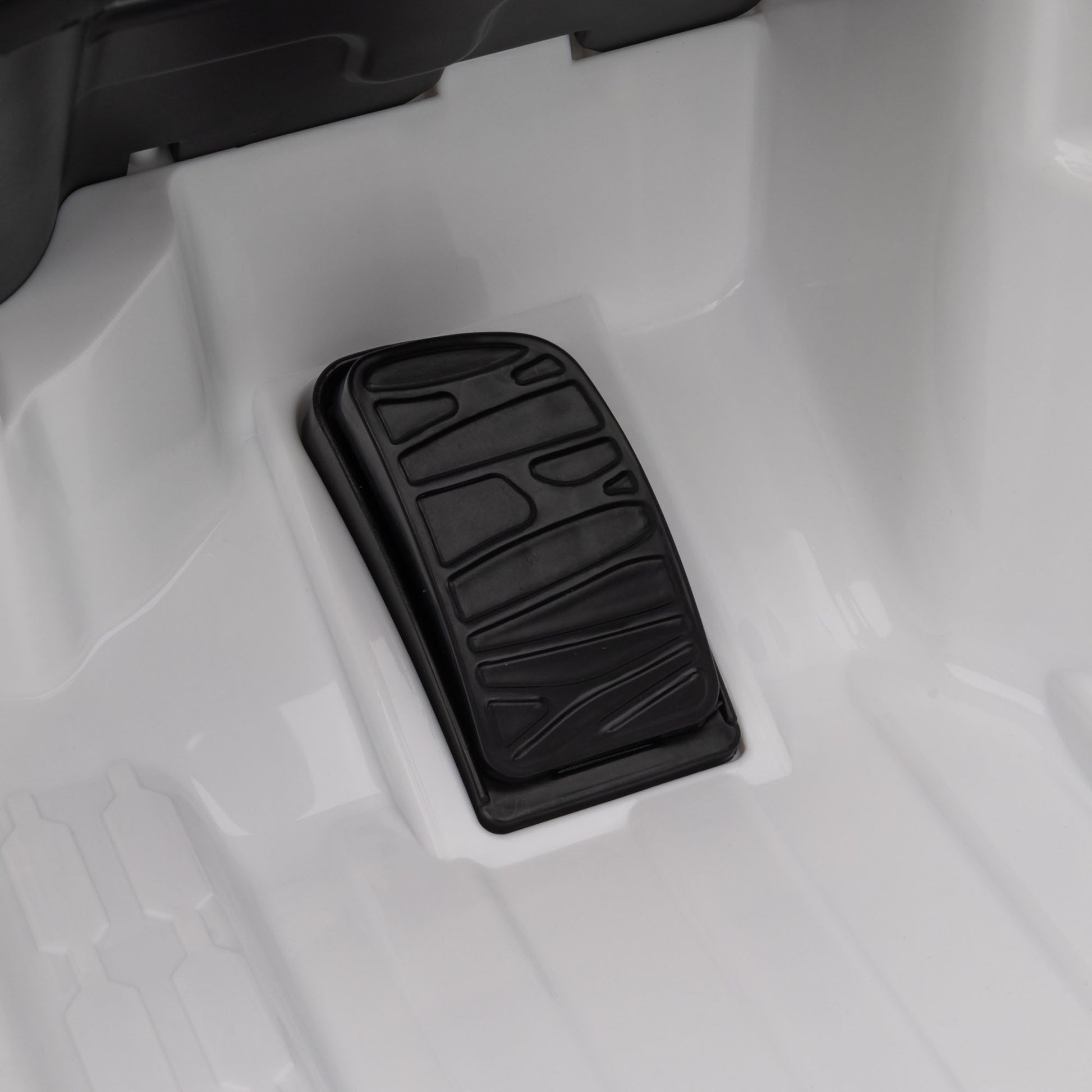 Audi RS e-tron GT Licensed 12V Kids Electric Ride on W/ Remote, White -  Kids Electric Cars & Toys